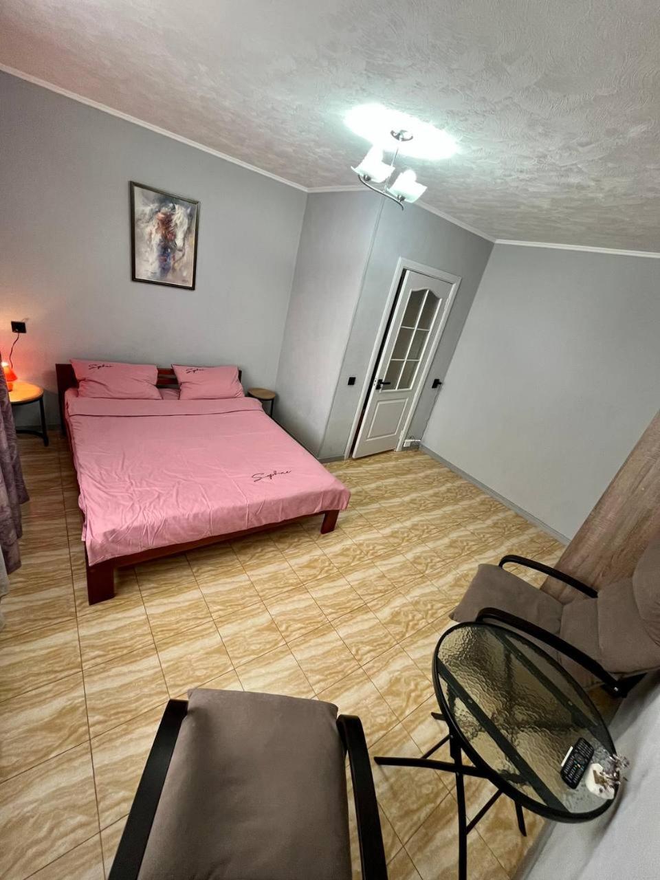Smart Apartment на Соборной 23 Кременчук Екстер'єр фото