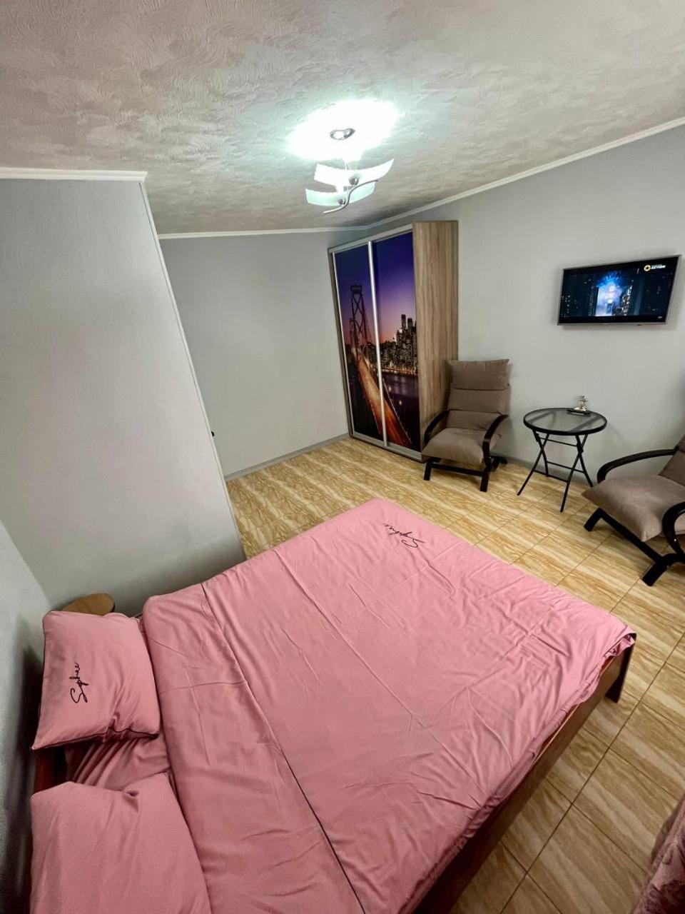 Smart Apartment на Соборной 23 Кременчук Екстер'єр фото